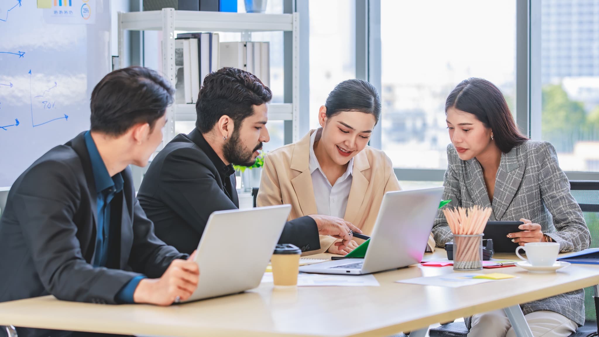 外国人労働者問題の現状と課題を徹底解説！企業に求められる準備と対策とは？